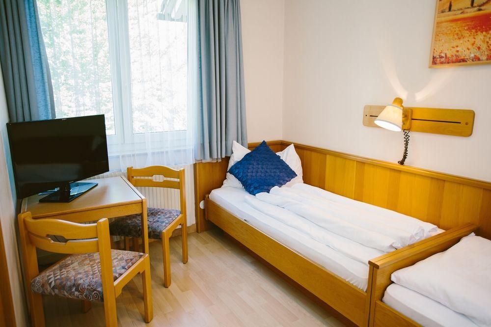 Ferienhotel Woerthersee Portschach am Woerthersee Ngoại thất bức ảnh