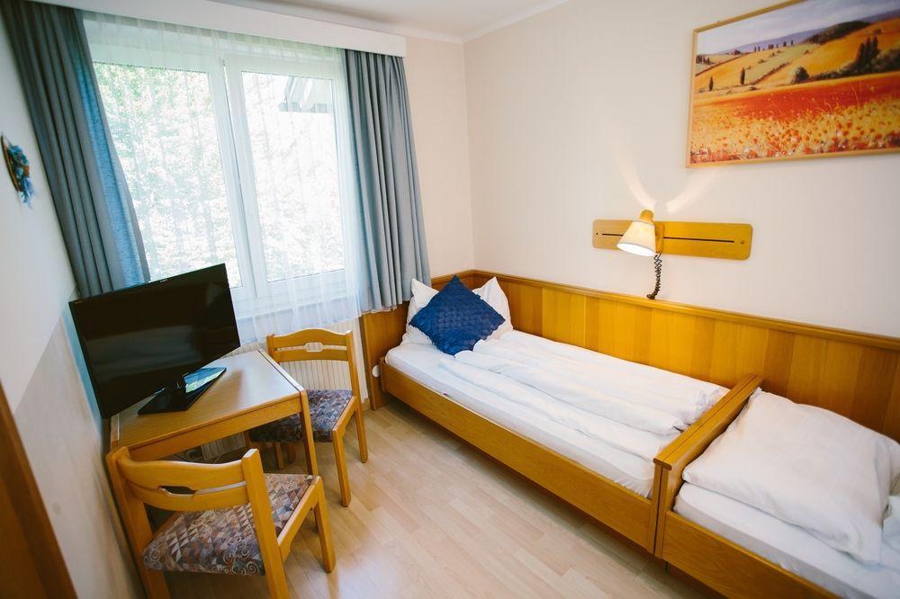 Ferienhotel Woerthersee Portschach am Woerthersee Ngoại thất bức ảnh