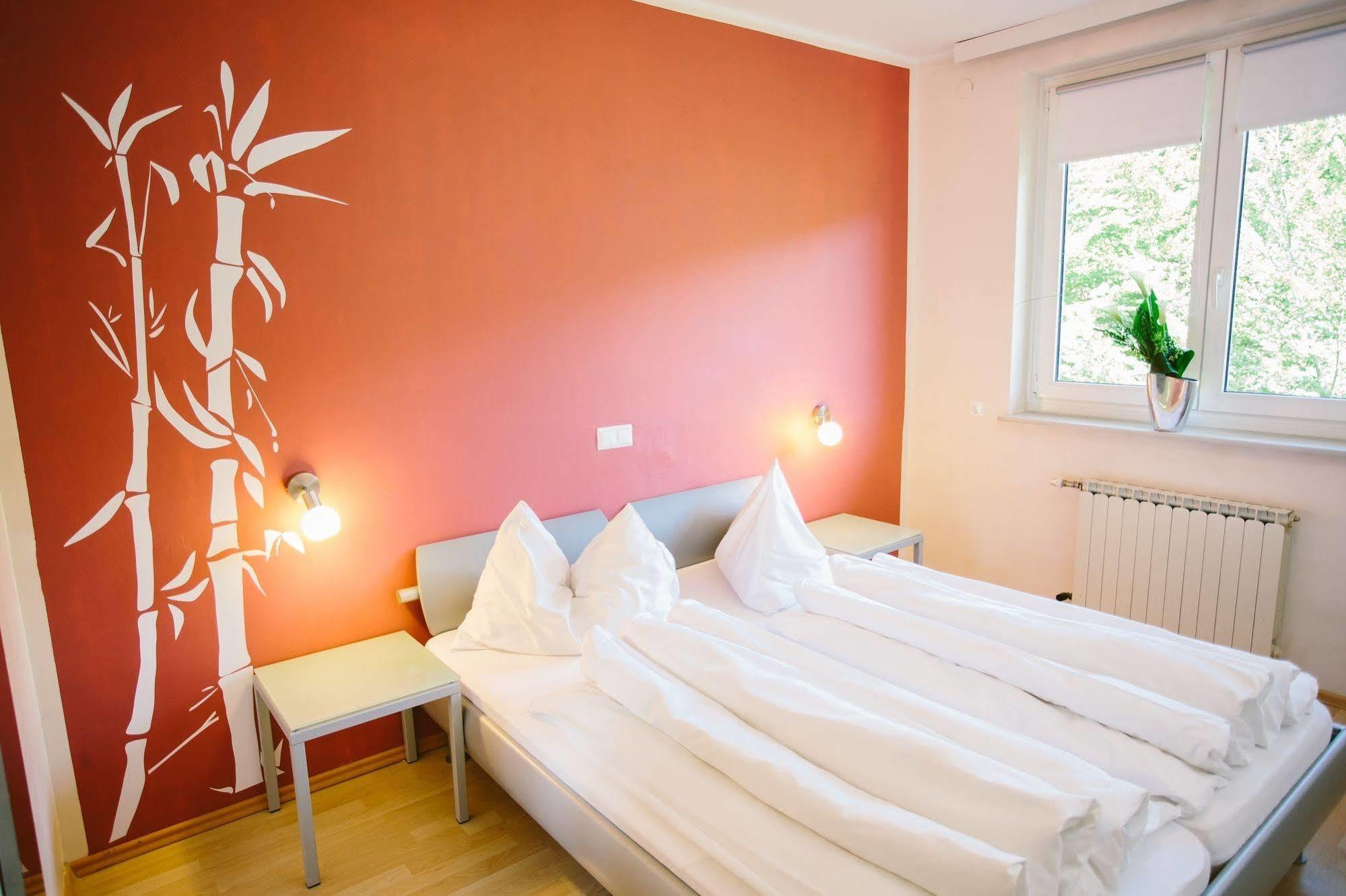 Ferienhotel Woerthersee Portschach am Woerthersee Ngoại thất bức ảnh