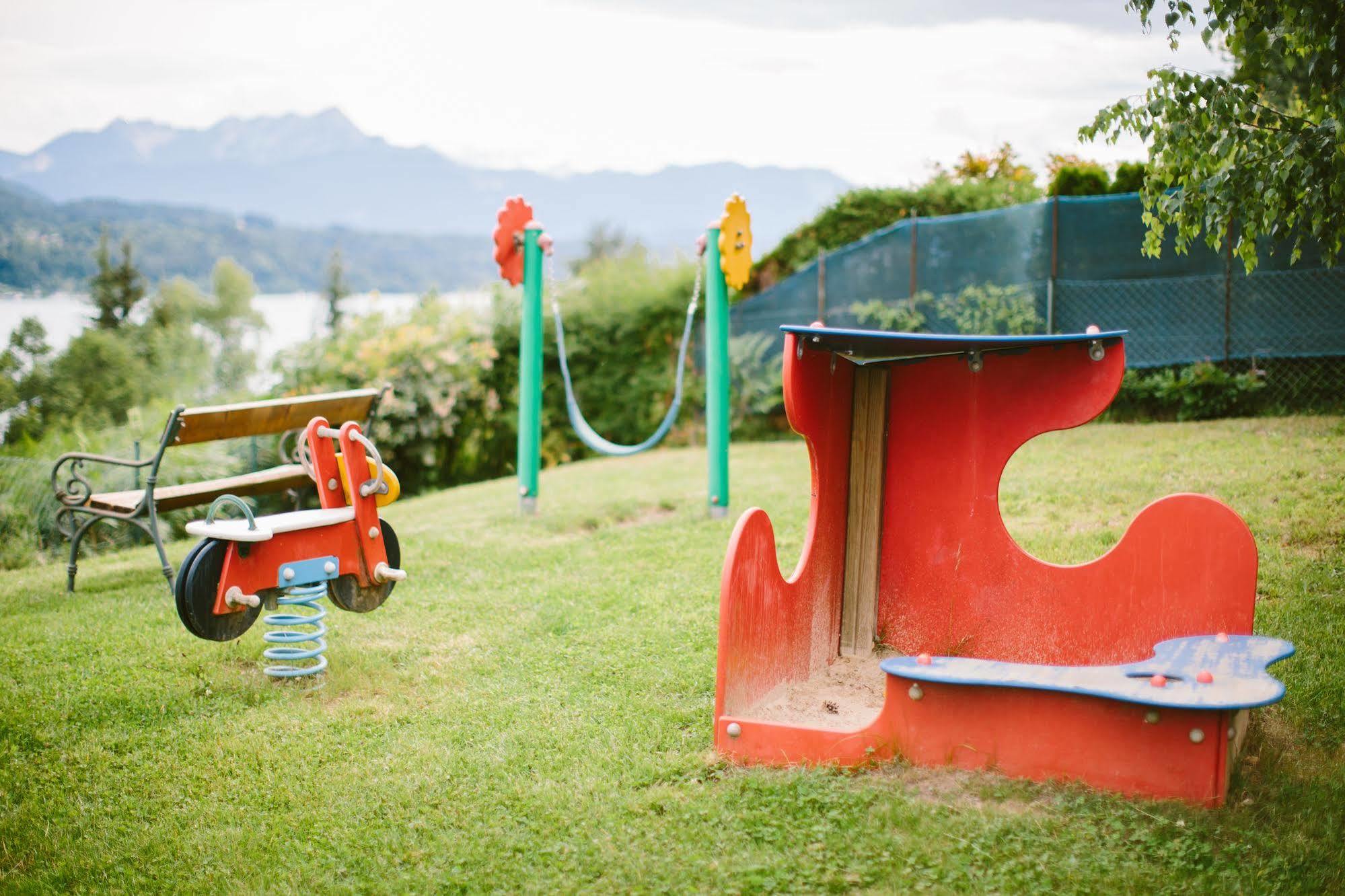 Ferienhotel Woerthersee Portschach am Woerthersee Ngoại thất bức ảnh