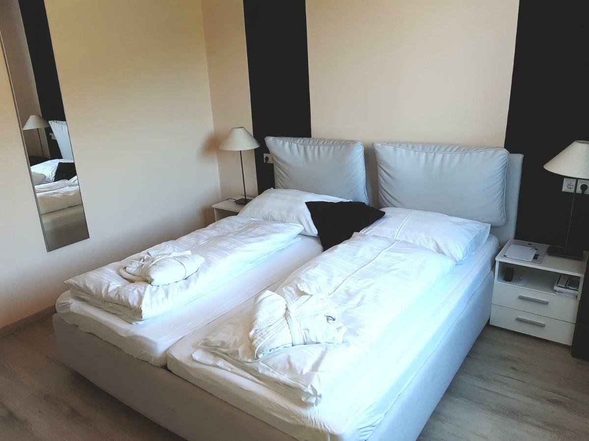 Ferienhotel Woerthersee Portschach am Woerthersee Ngoại thất bức ảnh