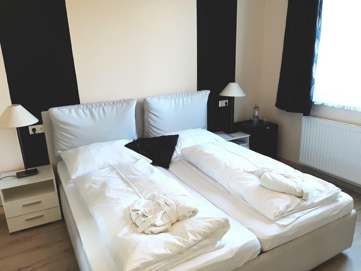 Ferienhotel Woerthersee Portschach am Woerthersee Ngoại thất bức ảnh